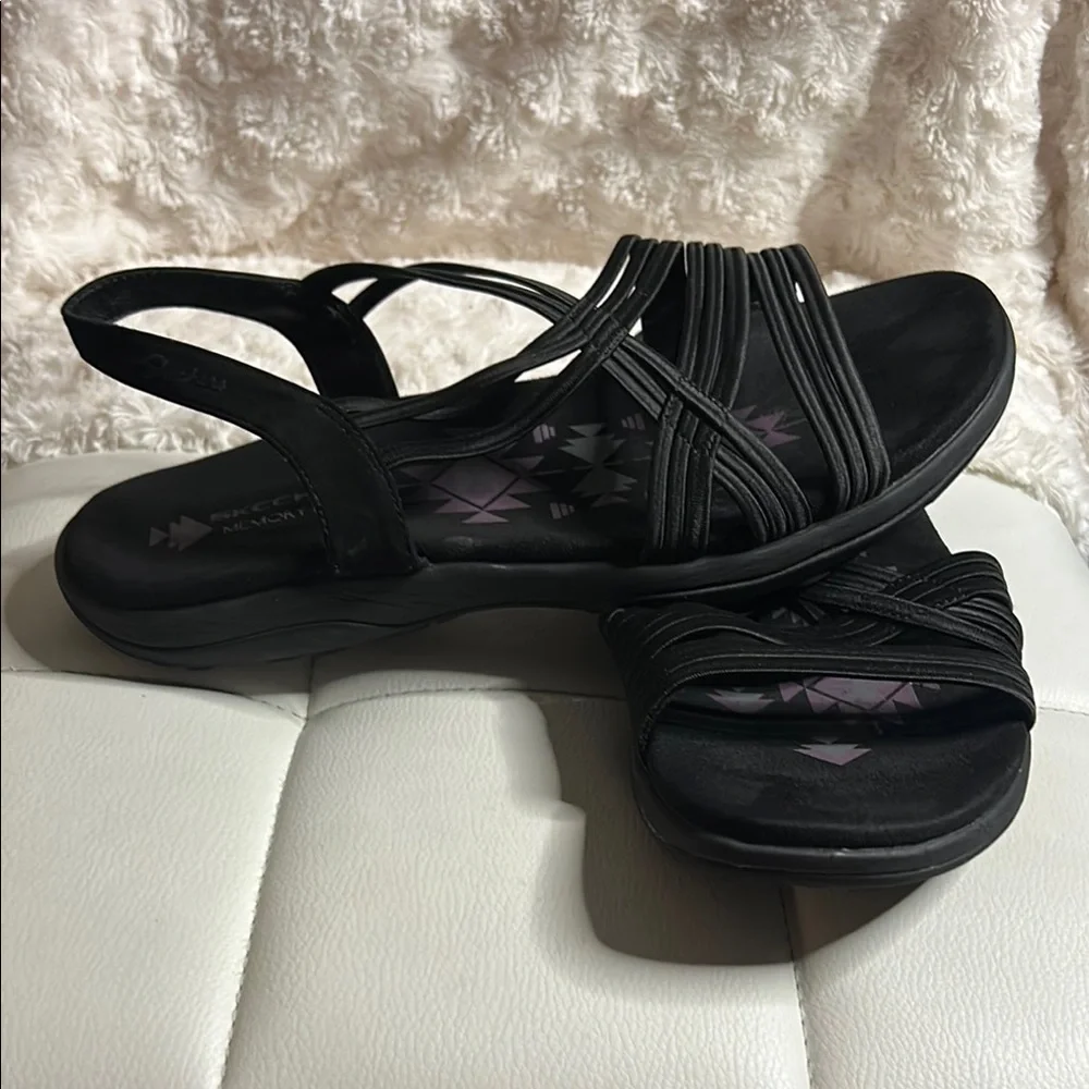 Skechers Black Sandals with Ruched Straps ZIZE 11 - Picture 10 of 13